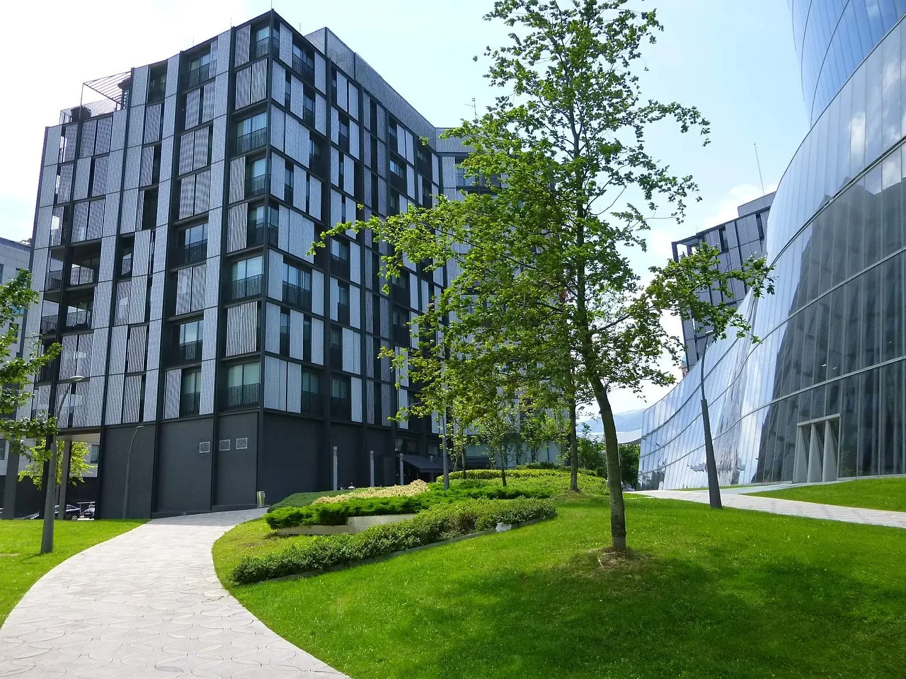 viviendas ferrater, bilbao, apartment building, house, modern, contemporary, architecture, park-909875.jpg